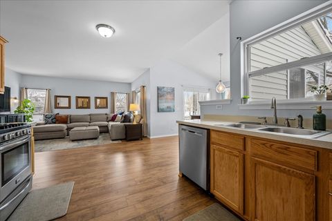 Tiny photo for 3305 Silver City Court, Montgomery, IL 60538 (MLS # 12531672)