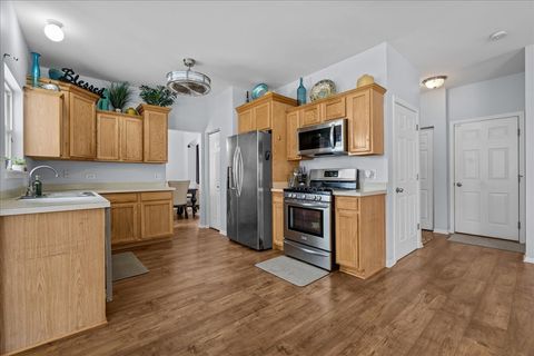 Tiny photo for 3305 Silver City Court, Montgomery, IL 60538 (MLS # 12531672)