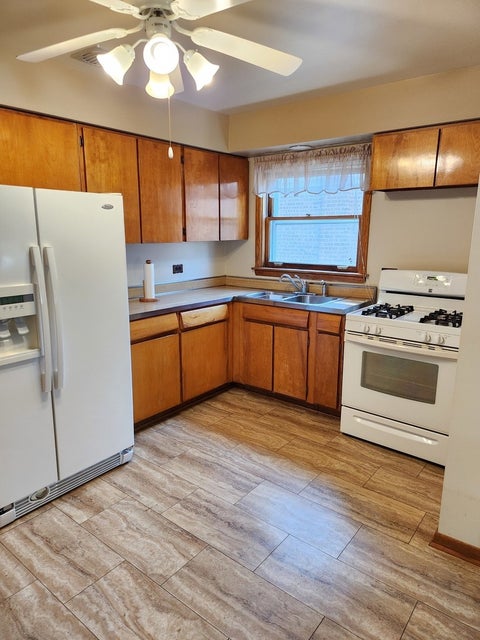 Tiny photo for 14415 S Saginaw Avenue, Burnham, IL 60633 (MLS # 12702692)