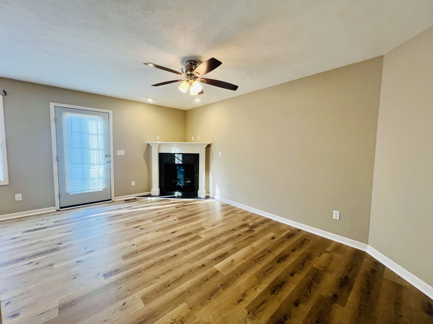 1112 Ekstam Drive 4