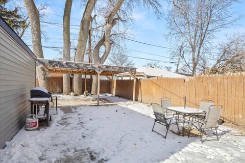 Tiny photo for 1914 S 8th Avenue, Maywood, IL 60153 (MLS # 12558796)