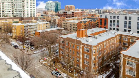 Tiny photo for 200 S Maple Avenue #12, Oak Park, IL 60302 (MLS # 12582105)