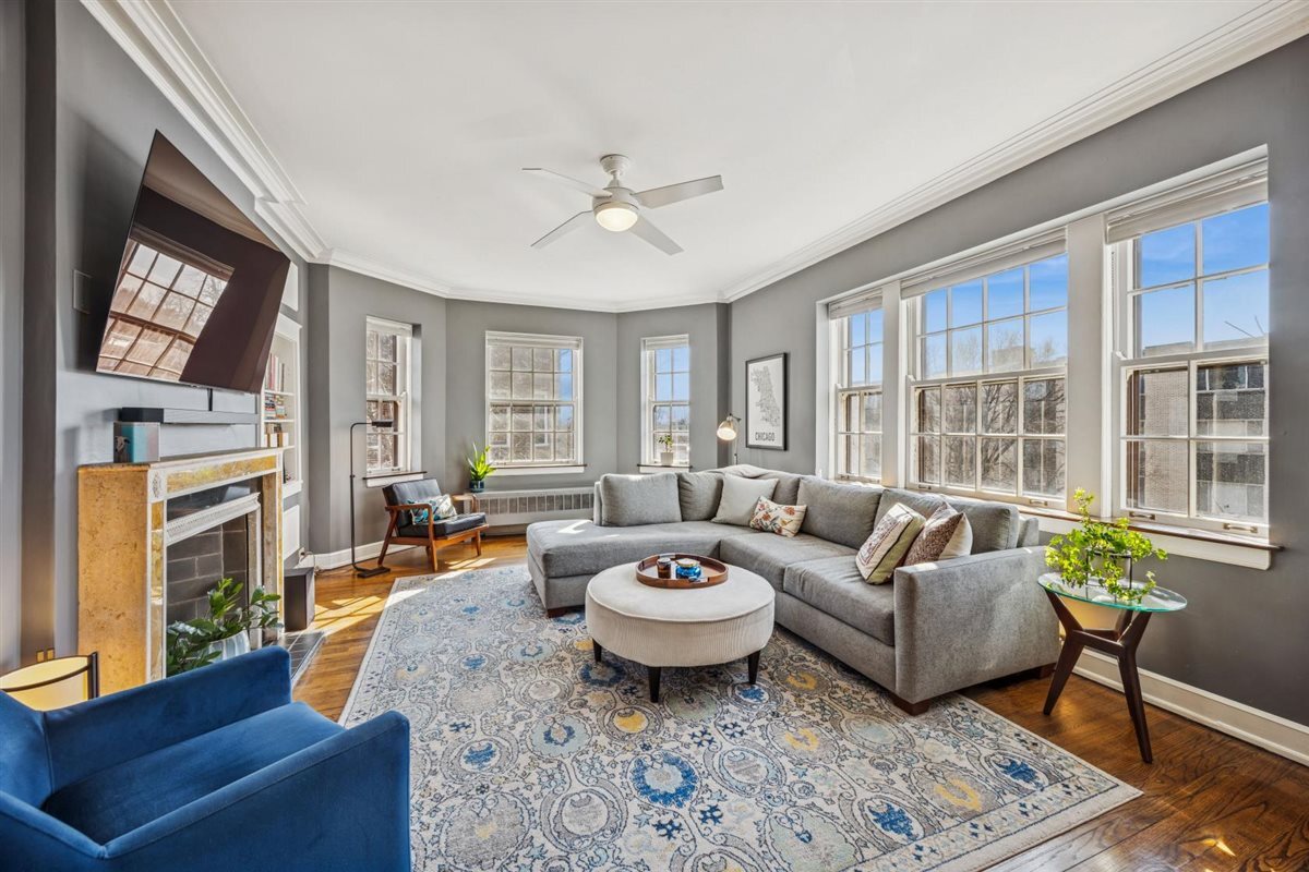 200 S Maple Avenue 12