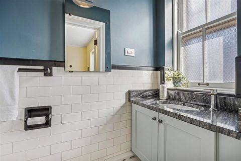 Tiny photo for 200 S Maple Avenue #12, Oak Park, IL 60302 (MLS # 12582105)