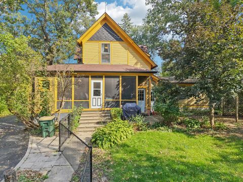 Tiny photo for 146 Westerfield Place, Grayslake, IL 60030 (MLS # 12489309)
