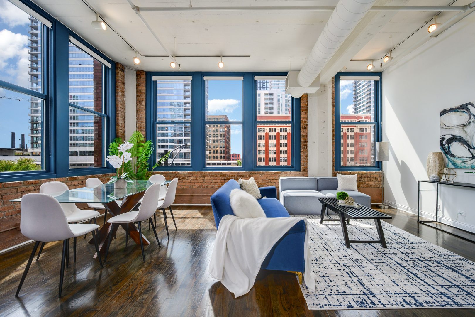 124 W Polk Street 307