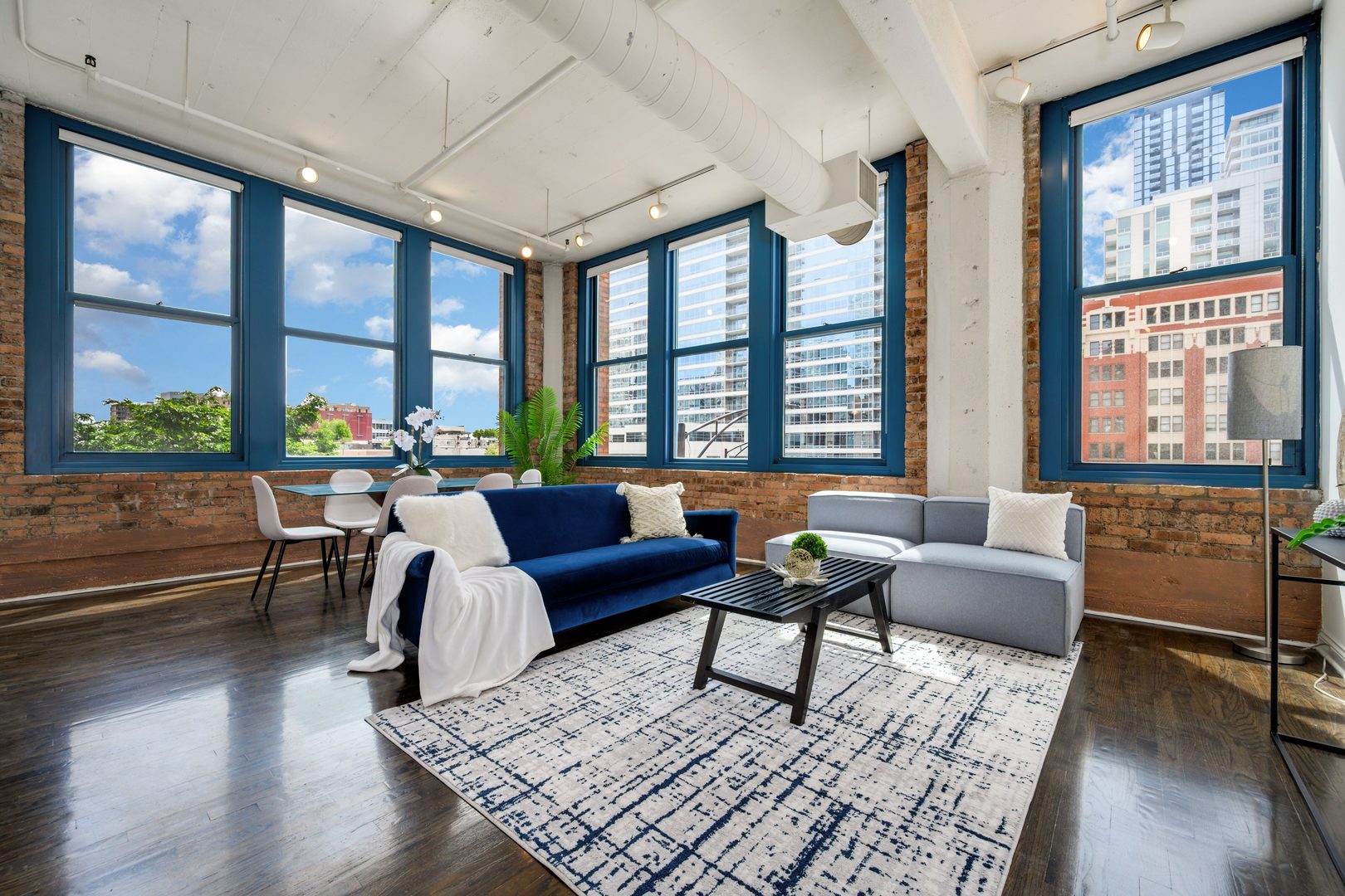 124 W Polk Street 307