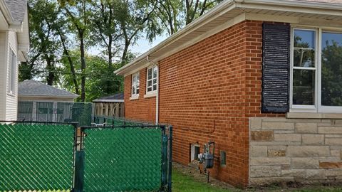 Tiny photo for 413 Greenbay Avenue, Calumet City, IL 60409 (MLS # 12475180)