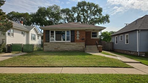 Tiny photo for 413 Greenbay Avenue, Calumet City, IL 60409 (MLS # 12475180)