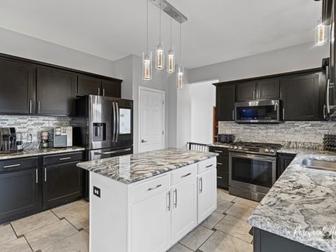 Tiny photo for 39W093 Shannon Square, Geneva, IL 60134 (MLS # 12502249)