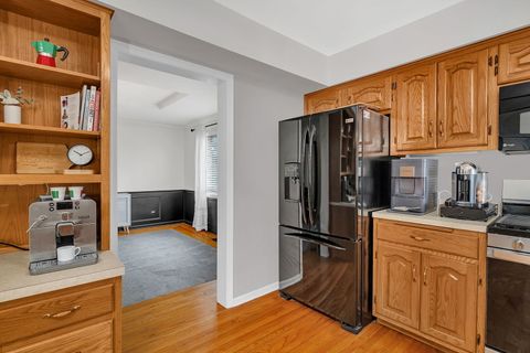 Tiny photo for 6 W Wend Street, Lemont, IL 60439 (MLS # 12628389)