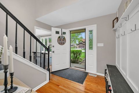 Tiny photo for 6 W Wend Street, Lemont, IL 60439 (MLS # 12628389)