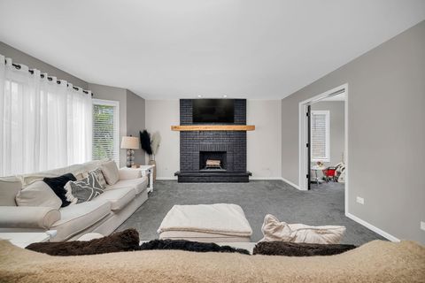 Tiny photo for 6 W Wend Street, Lemont, IL 60439 (MLS # 12628389)