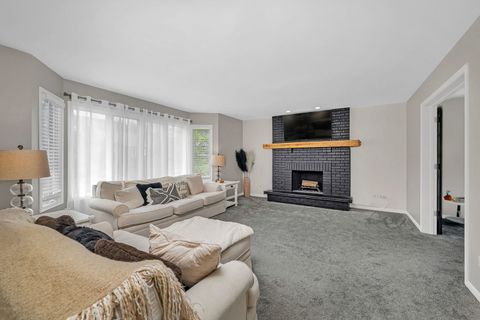 Tiny photo for 6 W Wend Street, Lemont, IL 60439 (MLS # 12628389)