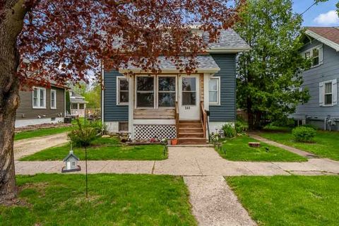 Tiny photo for 541 Roscoe Avenue, South Beloit, IL 61080 (MLS # 12638979)