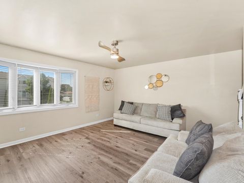 Tiny photo for 14541 S MARQUETTE Avenue, Burnham, IL 60633 (MLS # 12468012)