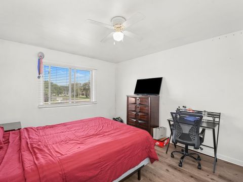 Tiny photo for 14541 S MARQUETTE Avenue, Burnham, IL 60633 (MLS # 12468012)
