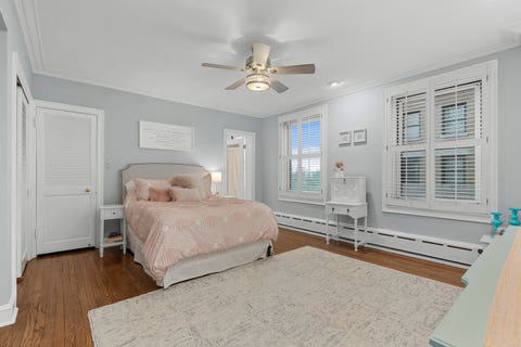 Tiny photo for 3740 N Lake Shore Drive #5A, Chicago, IL 60613 (MLS # 12686800)