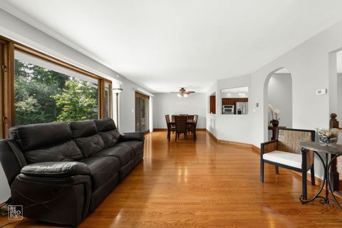 Tiny photo for 641 E Belmont Avenue, Addison, IL 60101 (MLS # 12391912)
