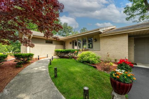 Tiny photo for 641 E Belmont Avenue, Addison, IL 60101 (MLS # 12391912)