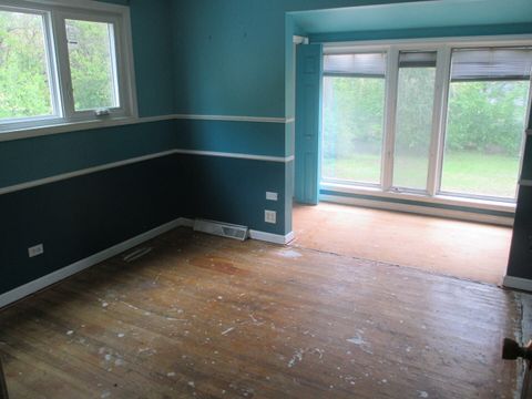 Tiny photo for 2N131 Willard Street, Carol Stream, IL 60188 (MLS # 12633428)