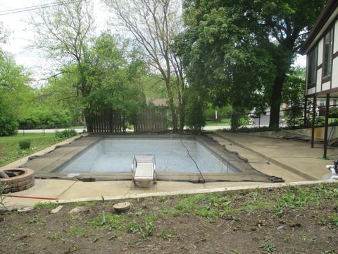 Tiny photo for 2N131 Willard Street, Carol Stream, IL 60188 (MLS # 12633428)