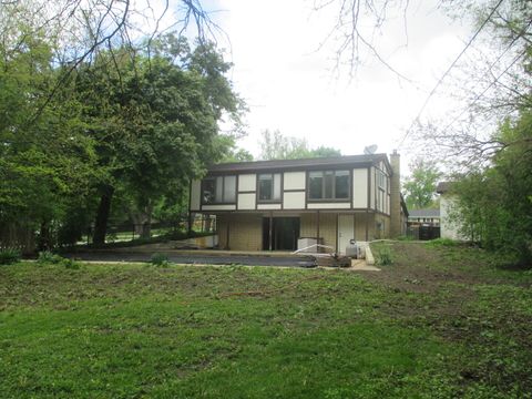 Tiny photo for 2N131 Willard Street, Carol Stream, IL 60188 (MLS # 12633428)