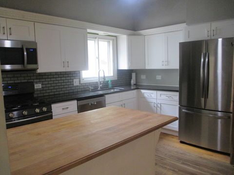 Tiny photo for 2N131 Willard Street, Carol Stream, IL 60188 (MLS # 12633428)