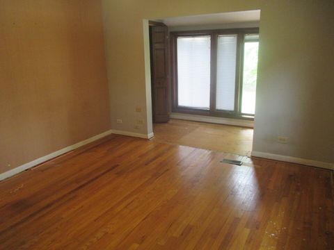 Tiny photo for 2N131 Willard Street, Carol Stream, IL 60188 (MLS # 12633428)
