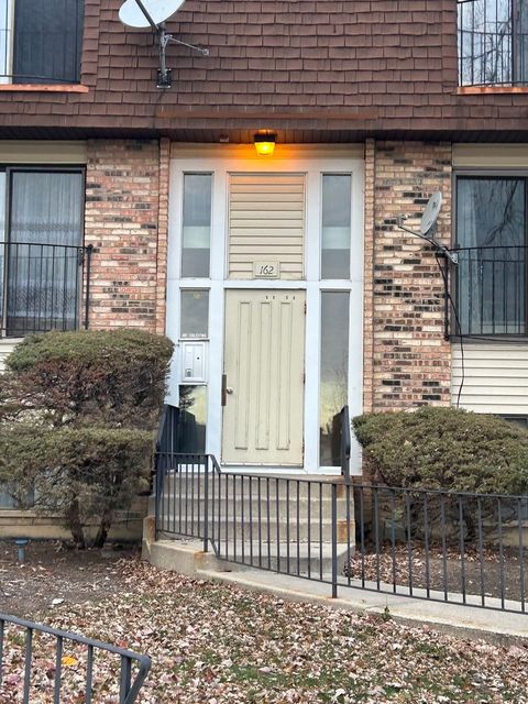 Tiny photo for 162 S Waters Edge Drive #301, Glendale Heights, IL 60139 (MLS # 12620728)