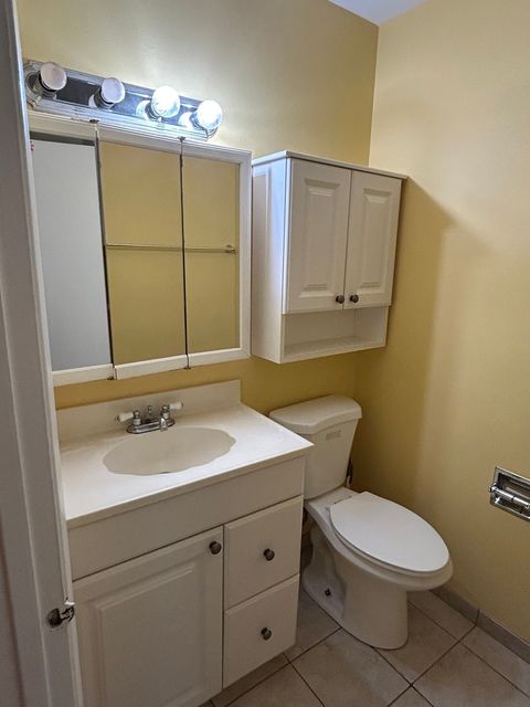 Tiny photo for 162 S Waters Edge Drive #301, Glendale Heights, IL 60139 (MLS # 12620728)