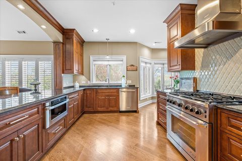 Tiny photo for 332 Regent Wood Road #332, Northfield, IL 60093 (MLS # 12612412)
