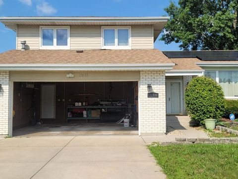 A home in Oak Forest