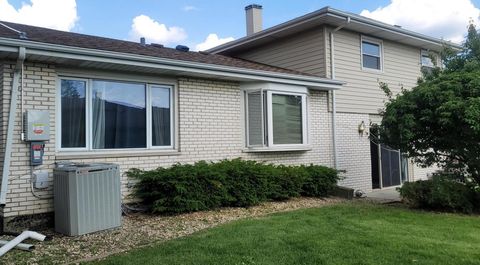 A home in Oak Forest