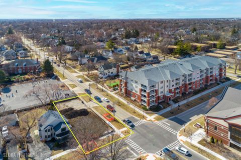 Tiny photo for 451 Duane Street, Glen Ellyn, IL 60137 (MLS # 12311530)