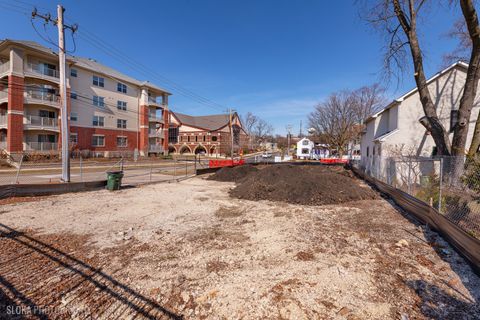 Tiny photo for 451 Duane Street, Glen Ellyn, IL 60137 (MLS # 12311530)