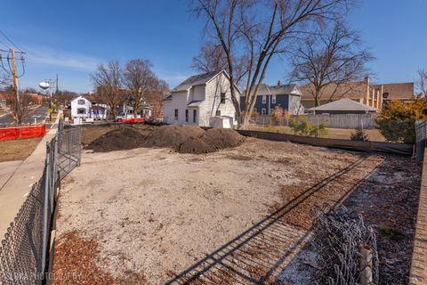 Tiny photo for 451 Duane Street, Glen Ellyn, IL 60137 (MLS # 12311530)