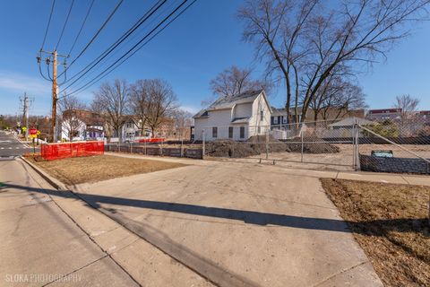 Tiny photo for 451 Duane Street, Glen Ellyn, IL 60137 (MLS # 12311530)