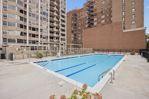 Tiny photo for 555 W Cornelia Avenue #501, Chicago, IL 60657 (MLS # 12762415)