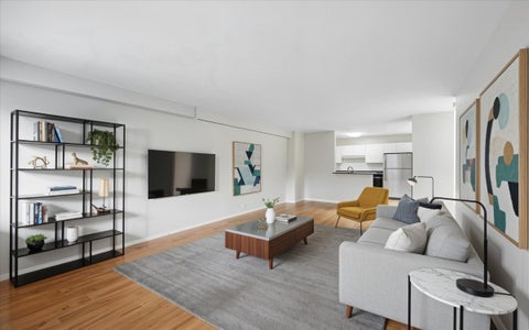 Tiny photo for 555 W Cornelia Avenue #501, Chicago, IL 60657 (MLS # 12762415)