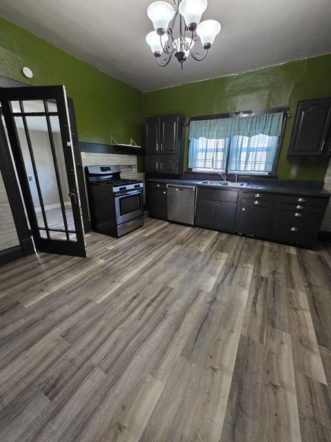 Tiny photo for 300 W Allmon Street, Salem, IL 62881 (MLS # 12637728)