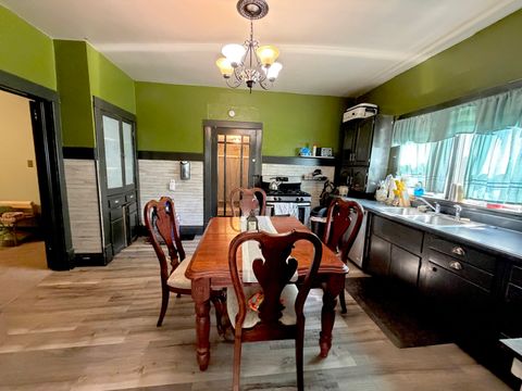 Tiny photo for 300 W Allmon Street, Salem, IL 62881 (MLS # 12637728)
