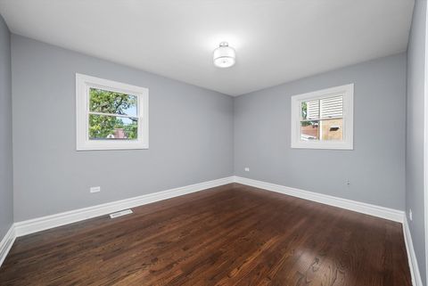 Tiny photo for 9624 W Shore Drive, Oak Lawn, IL 60453 (MLS # 12565384)