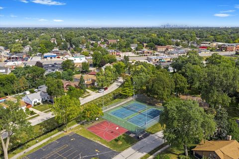 Tiny photo for 9624 W Shore Drive, Oak Lawn, IL 60453 (MLS # 12565384)