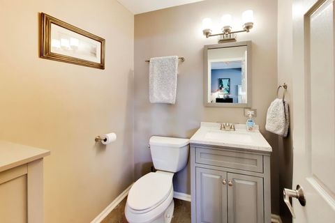 Tiny photo for 6548 N Oliphant Avenue, Chicago, IL 60631 (MLS # 12612159)