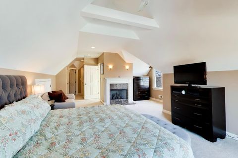 Tiny photo for 6548 N Oliphant Avenue, Chicago, IL 60631 (MLS # 12612159)
