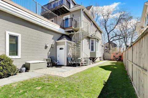 Tiny photo for 6548 N Oliphant Avenue, Chicago, IL 60631 (MLS # 12612159)