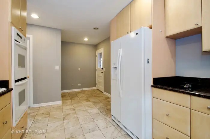 2749 W North Shore Avenue