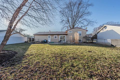Tiny photo for 8069 S Brockton Court, Hanover Park, IL 60133 (MLS # 12541565)