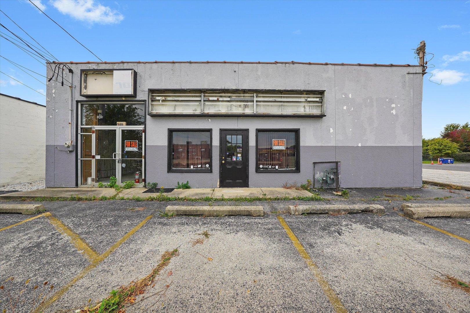 7825 W Lincoln Highway